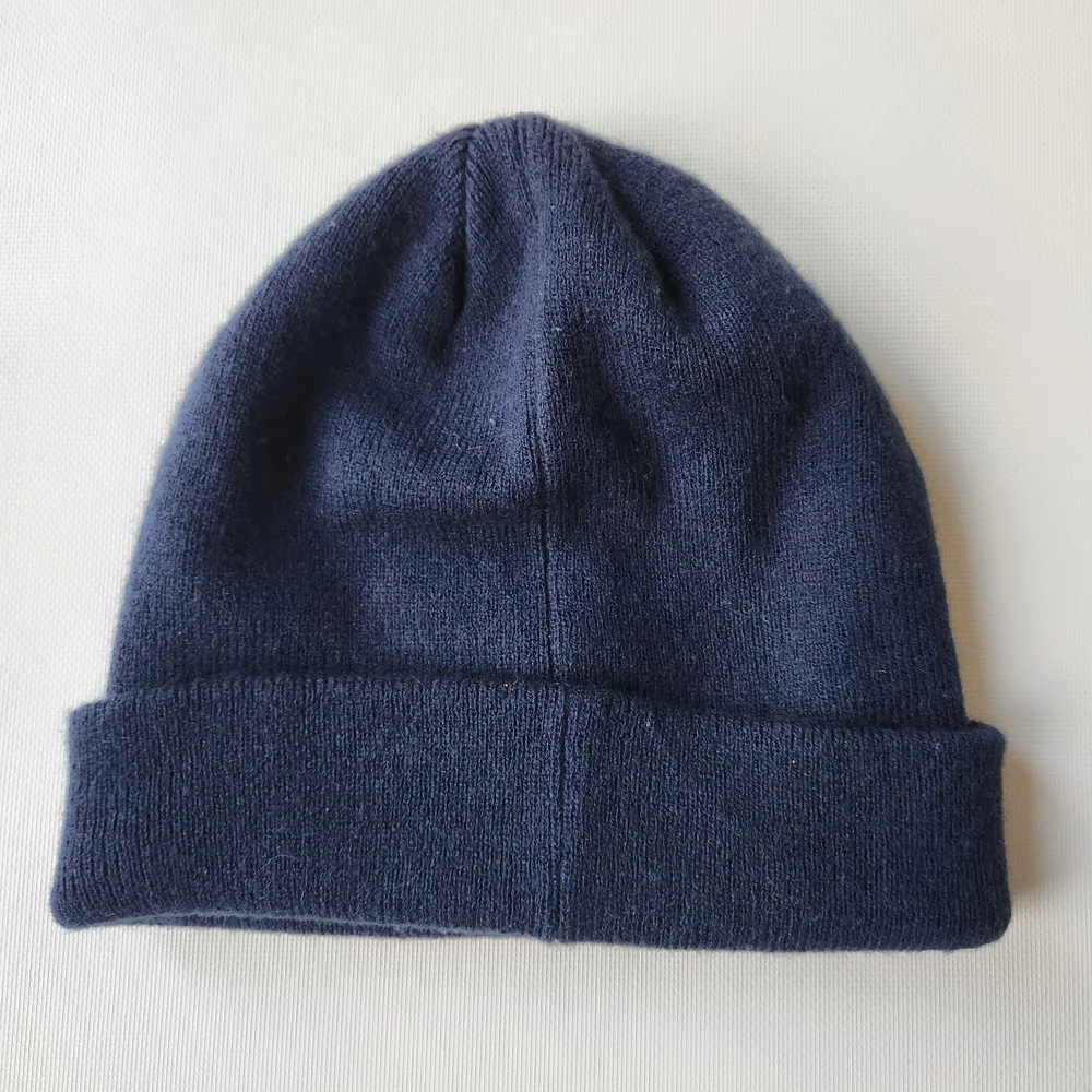 Levi's Dark Blue Knit Beanie with Red Logo - Picture 2 of 7
